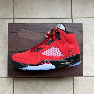 Jordan Retro 5 Raging Bulls